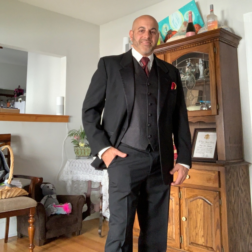 Meet your Posher, Anthony